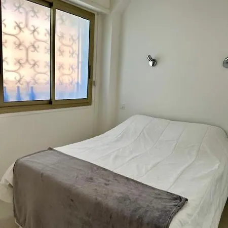 Face Rocamar 公寓 *